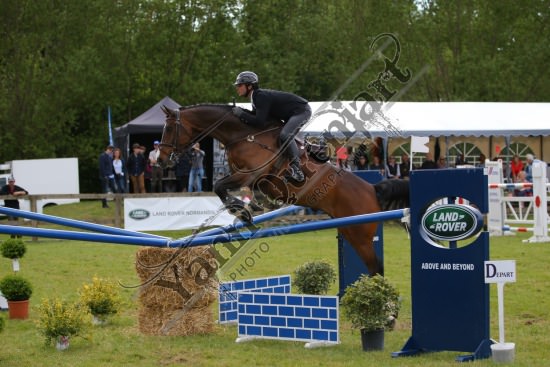 AS7V1322.jpg Samedi 13 et Dimanche 14 Mai 2017 - Val de Reuil - CSO / Hunter Chevaux Julien RENAULT,Adagio Du Plix,
