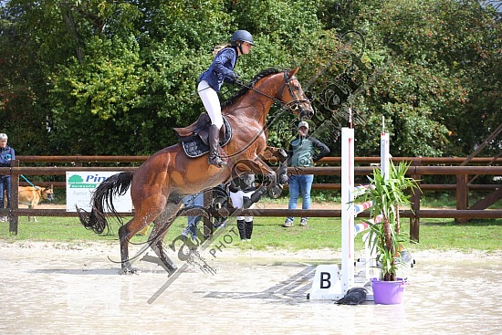 AS7V8769.jpg 25-26-27 Aout 2023 : Parc équestre des Sablons, Val de Reuil - CSO Amateur, Pro & Préparatoire 